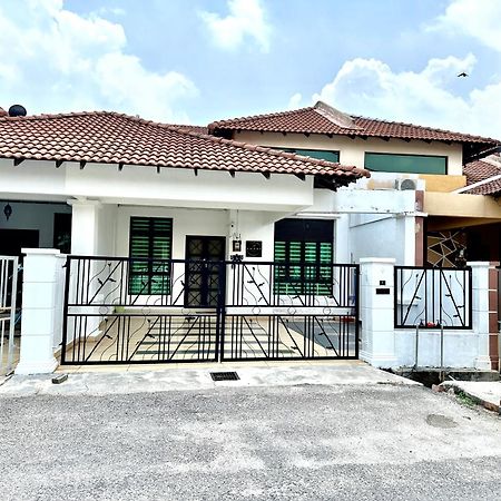 The Amore Homestay Klebang, Melaka ملقا المظهر الخارجي الصورة